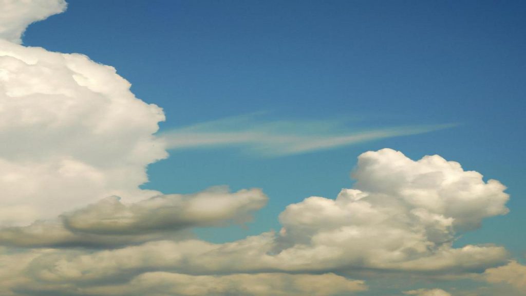 Jakie są rodzaje chmur i co zwiastują?